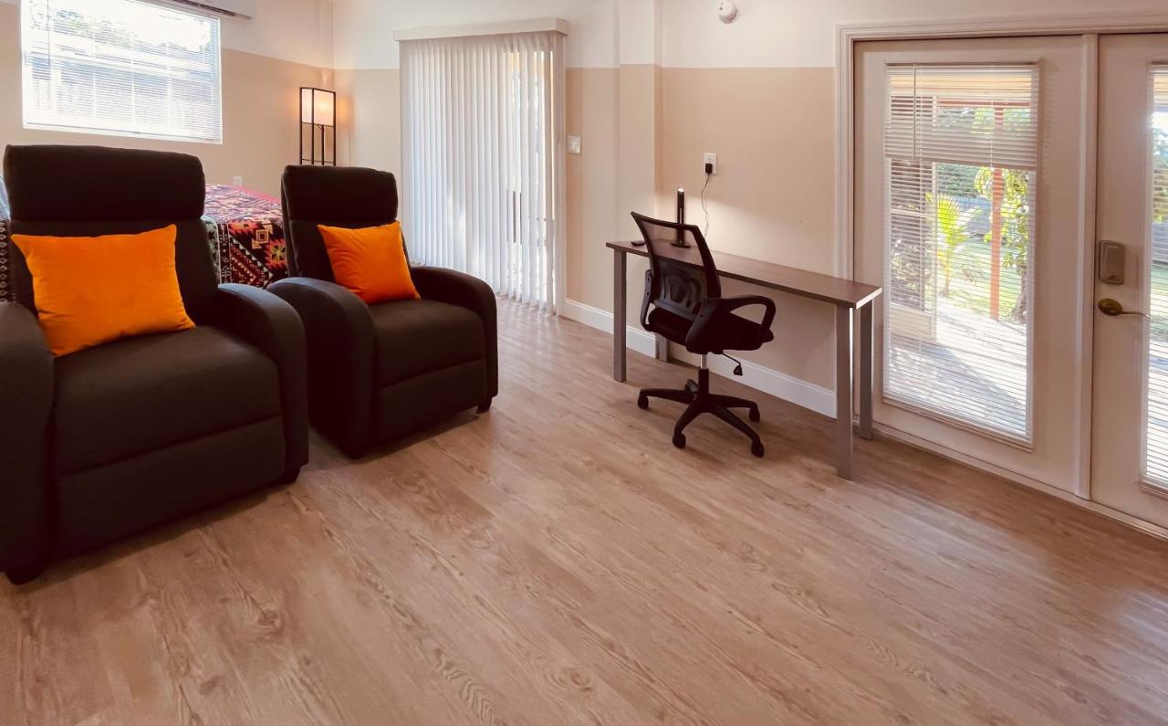 White Orchid Apartments Fort Myers Eksteriør billede