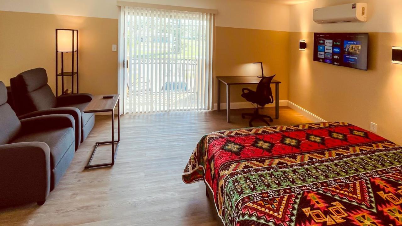 White Orchid Apartments Fort Myers Eksteriør billede
